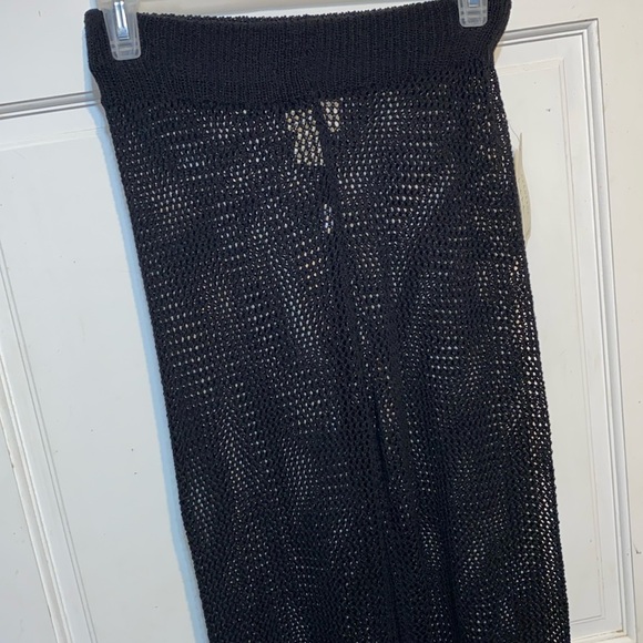 Black knit see thru leggings from TJMAXX labelled xs but fits more like a S/M - Picture 3 of 6